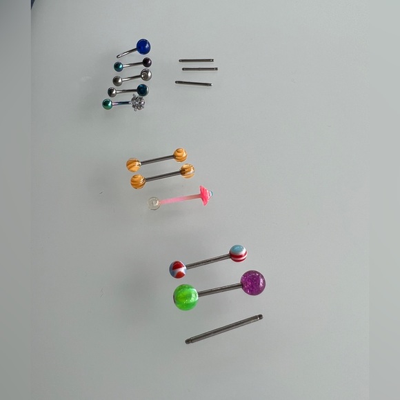 10 belly button & 4 straight bars - Picture 7 of 9